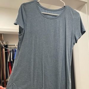 Lululemon Size 6 Love Tee